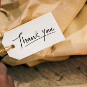 Elevating Hospitality: The Significance of Personalized Messages and Welcome Gifts