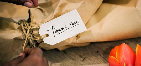 Elevating Hospitality: The Significance of Personalized Messages and Welcome Gifts